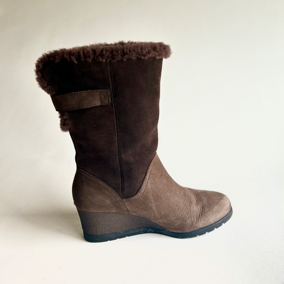 UGG Chocolate Brown Suede Genuine Leather Sheepskin Lining Mid Calf Boots size 8 - Picture 4 of 16